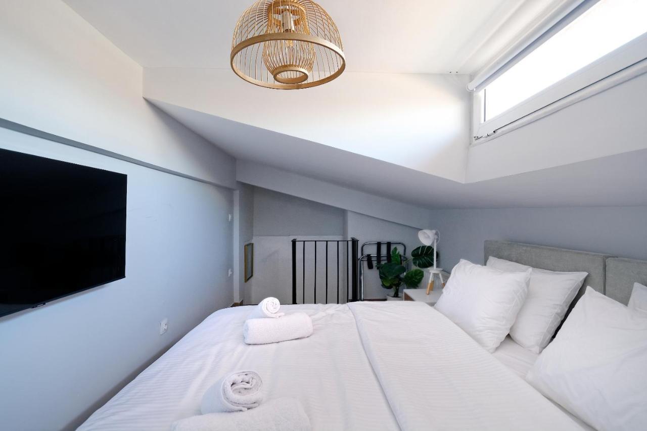 Trojan Affair Residence Афіни Екстер'єр фото